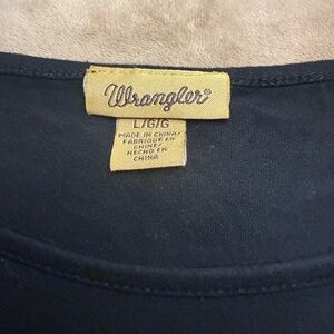 Wrangler Women’s Large Smocked Shoulders Short Sleeve Tee